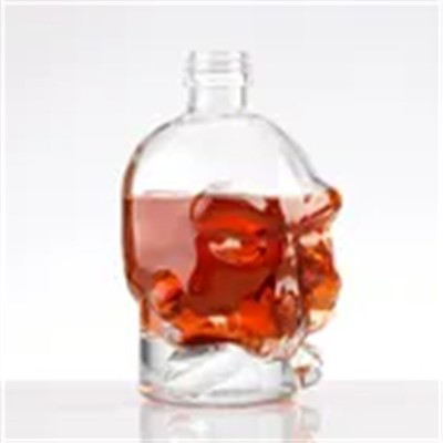 Chai Vodka đầu lâu